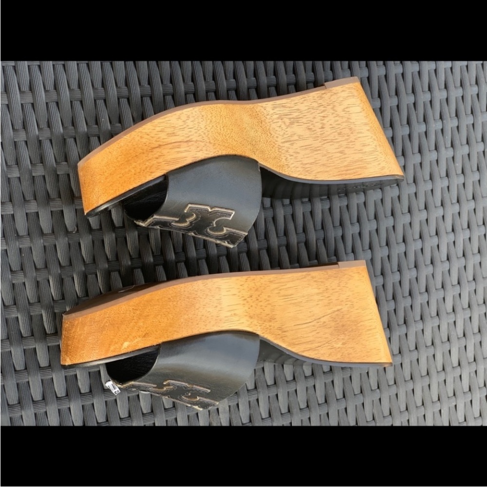 Tory Burch Women's INES 80mm Wedge Sandal. In great condition. - Picture 6 of 6